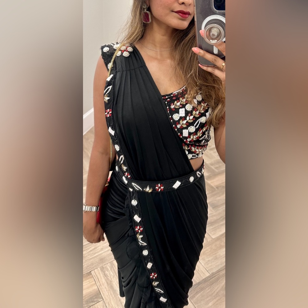 Pre-stitched read to wear Saree with matching belt